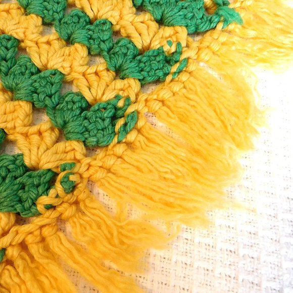 Vintage Green Yellow Shell Afghan Throw Shell & Fringe Border 46" x 38 - Picture 6 of 6